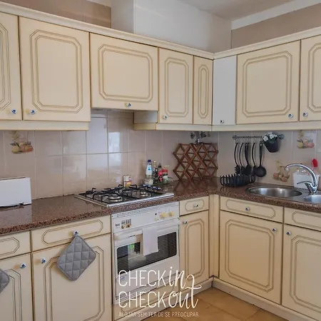 Checkincheckout Village Sintra